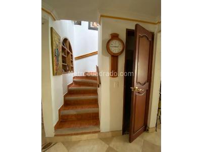 Casa de 5 alcobas en venta en Cabañas, Bello, 215 m² · foto 4 de 20