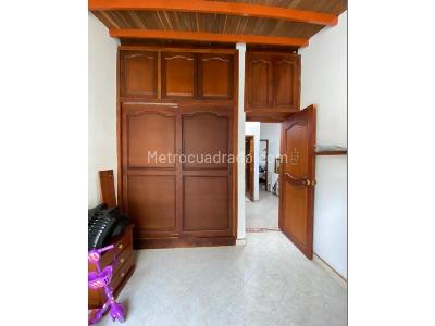 Casa de 5 alcobas en venta en Cabañas, Bello, 215 m² · foto 5 de 20