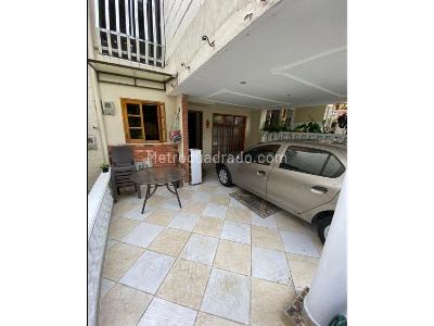 Casa de 5 alcobas en venta en Cabañas, Bello, 215 m² · foto 12 de 20
