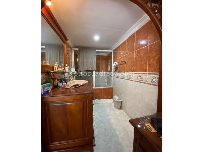 Casa de 5 alcobas en venta en Cabañas, Bello, 215 m² · foto 20 de 20