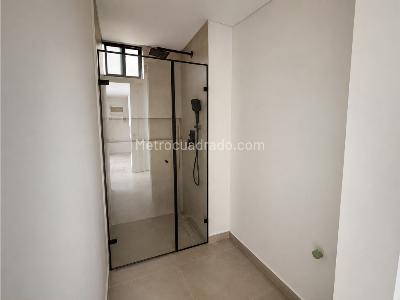 Apartamento de 2 alcobas en venta en Rincon Santos, Bello, 61 m² · foto 10 de 20