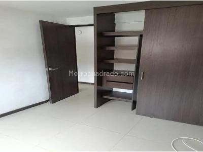 Apartamento de 3 alcobas en venta en Niquia, Bello, 65 m² · foto 4 de 20
