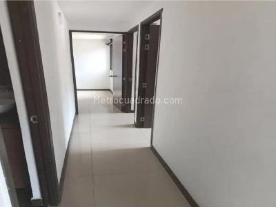 Apartamento de 3 alcobas en venta en Niquia, Bello, 65 m² · foto 10 de 20