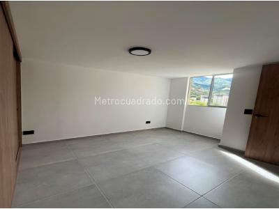 Apartamento de 2 alcobas en venta en La Primavera, Bello, 55 m² · foto 14 de 20