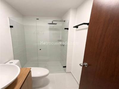 Apartamento de 3 alcobas en venta en Valadares, Bello, 60 m² · foto 7 de 20