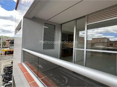 Apartamento en venta en Santa Maria, Itagüí · foto 2 de 19