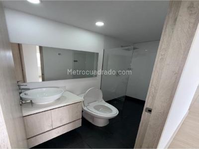 Apartamento de 2 alcobas en venta en Las Lomitas, Sabaneta, 84 m² · foto 16 de 20