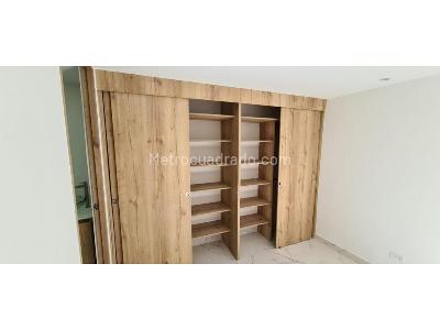 Apartamento de 3 alcobas en venta en San Jose, Sabaneta, 57 m² · foto 7 de 18