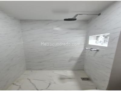 Apartamento de 3 alcobas en venta en San Jose, Sabaneta, 57 m² · foto 10 de 18
