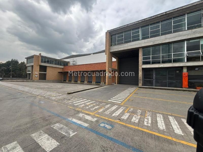 Bodega en Arriendo, EL REFUGIO FONTIBON, Bogotá D.C. - Vaade 3
