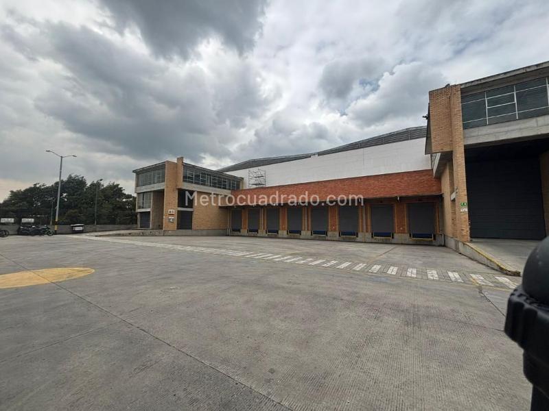 Bodega en Arriendo, EL REFUGIO FONTIBON, Bogotá D.C. - Vaade 4