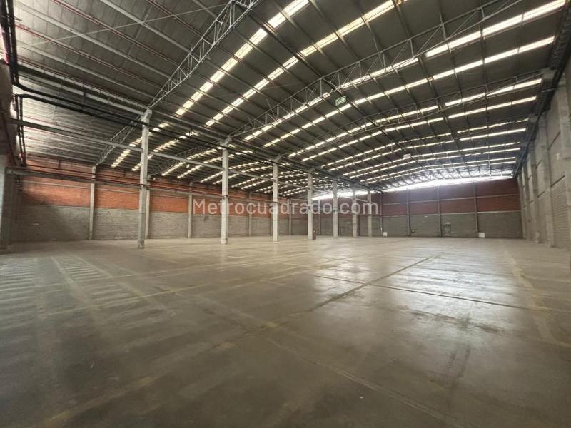 Bodega en Arriendo, EL REFUGIO FONTIBON, Bogotá D.C. - Vaade 2