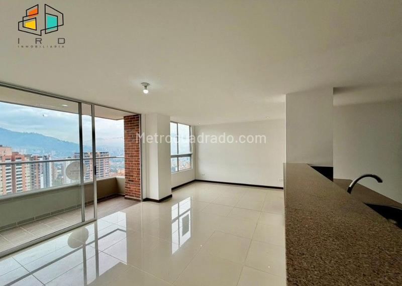 Spacious 3BR Apartment in El Esmeraldal, Envigado - 2