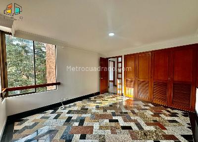 Apartamento de 3 alcobas en venta en Laureles, Medellín, 130 m² · foto 11 de 20