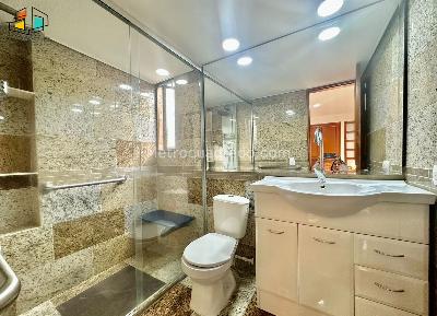 Apartamento de 3 alcobas en venta en Laureles, Medellín, 130 m² · foto 12 de 20