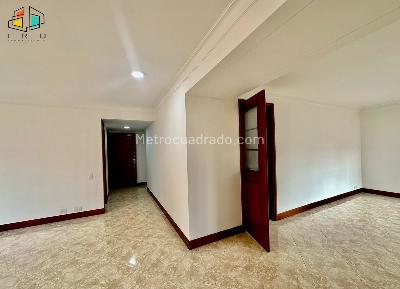 Apartamento de 3 alcobas en venta en Laureles, Medellín, 130 m² · foto 16 de 20