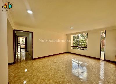 Apartamento de 3 alcobas en venta en Laureles, Medellín, 130 m² · foto 5 de 20