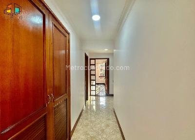 Apartamento de 3 alcobas en venta en Laureles, Medellín, 130 m² · foto 9 de 20