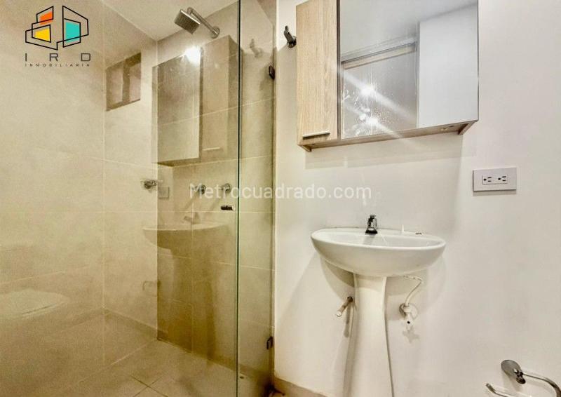 Apartamento moderno de 2 alcobas con parqueadero en Panamericano - 6