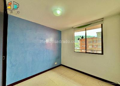 Apartamento de 2 alcobas en venta en El Poblado Loma Del Indio, Medellín, 61 m² · foto 12 de 20