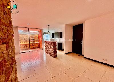 Apartamento de 2 alcobas en venta en El Poblado Loma Del Indio, Medellín, 61 m² · foto 2 de 20