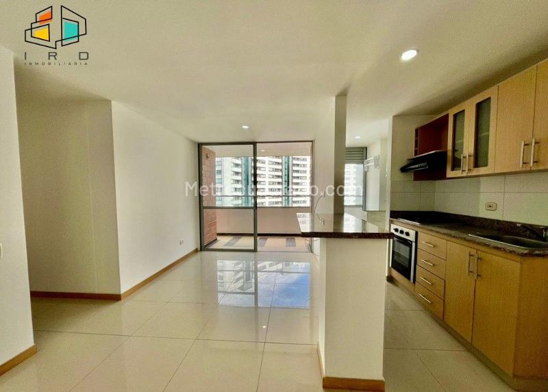 Apartamento acogedor de 3 Alcobas con vista en El Poblado