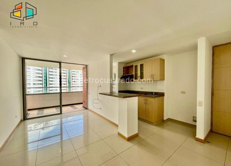 Apartamento acogedor de 3 Alcobas con vista en El Poblado - 2