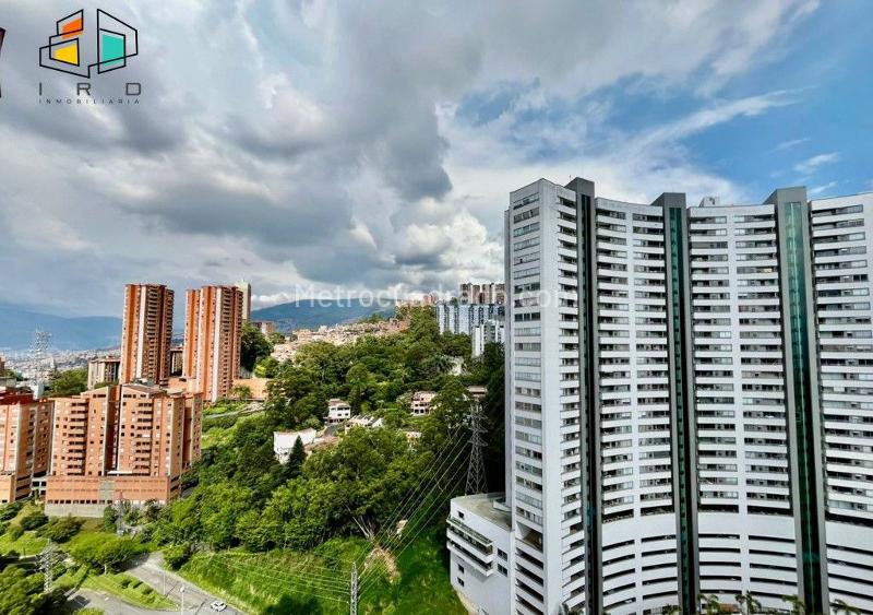 Apartamento acogedor de 3 Alcobas con vista en El Poblado - 7