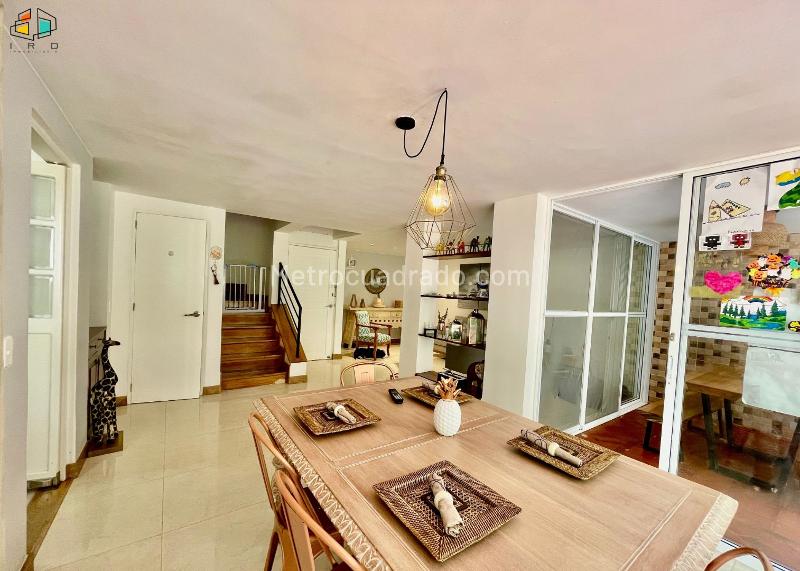 Exclusive 4BR Apartment in El Tesoro - 3