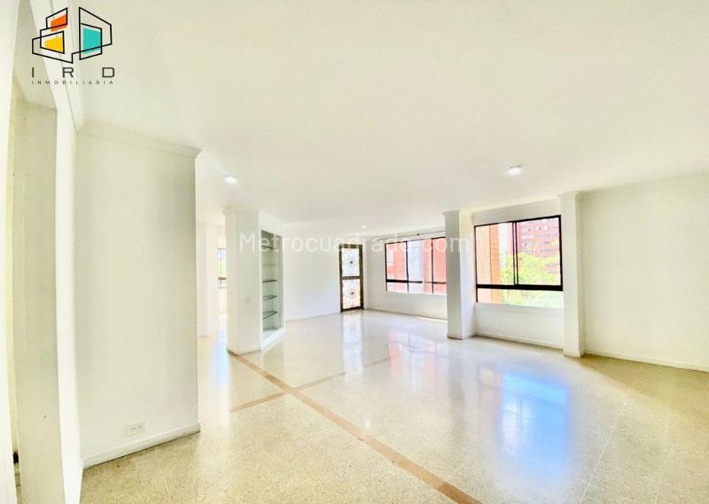 Apartamento en Arriendo, EL POBLADO EL TESORO, Medellín en El Poblado El Tesoro