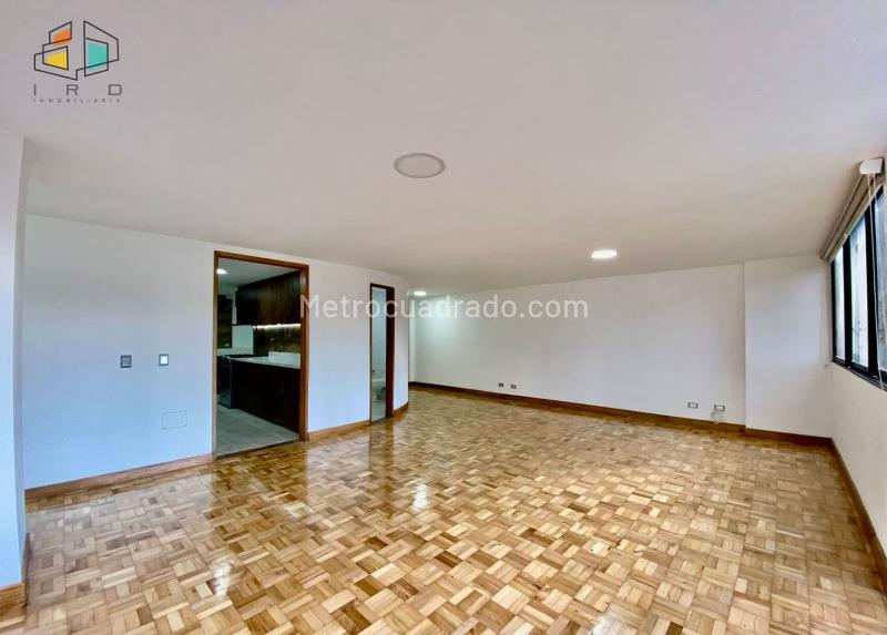 3BR Apartment in EL POBLADO LAS LOMAS (186 m²) - 2
