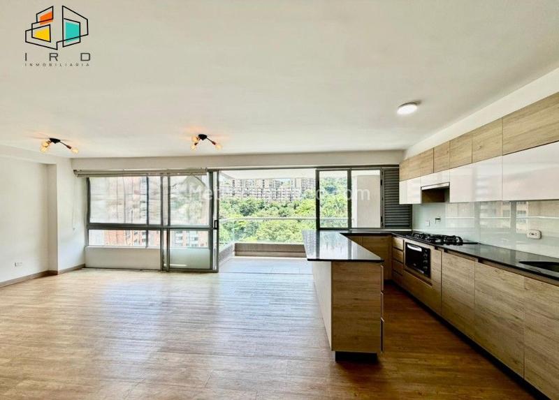 Piso – Medellín, Colombia, El Poblado - Vista 2