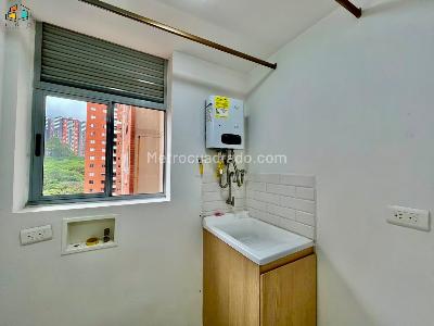 Apartamento de 2 alcobas en venta en Zona Industrial No 1, Bello, 55 m² · foto 11 de 20