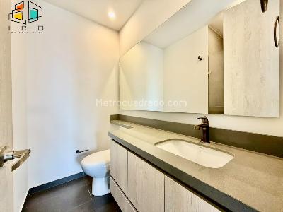 Apartamento en venta en Altos Del Poblado, Medellín · foto 13 de 20