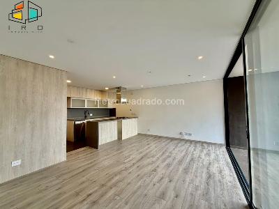 Apartamento en venta en Altos Del Poblado, Medellín · foto 2 de 20