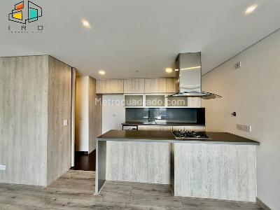 Apartamento en venta en Altos Del Poblado, Medellín · foto 6 de 20