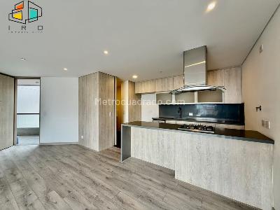 Apartamento en venta en Altos Del Poblado, Medellín · foto 7 de 20