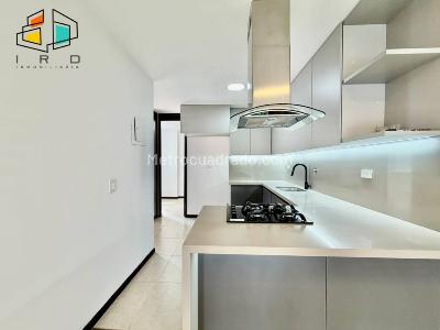 Apartamento de 4 alcobas en arriendo en Castropol, Medellín, 110 m² · foto 7 de 20