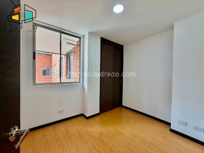 Apartamento de 4 alcobas en arriendo en Castropol, Medellín, 110 m² · foto 17 de 20
