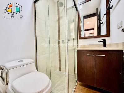 Apartamento de 4 alcobas en arriendo en Castropol, Medellín, 110 m² · foto 18 de 20