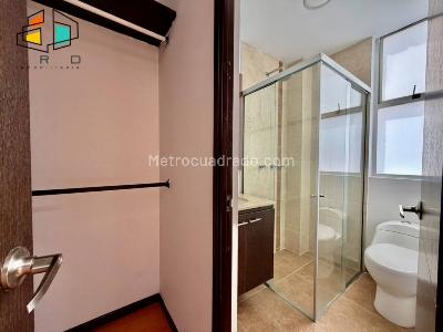 Apartamento de 4 alcobas en arriendo en Castropol, Medellín, 110 m² · foto 20 de 20