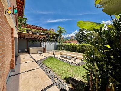 Casa de 5 alcobas en arriendo en Loma Benedictinos, Envigado, 390 m² · foto 10 de 20