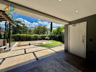 Casa de 5 alcobas en arriendo en Loma Benedictinos, Envigado, 390 m² · foto 13 de 20