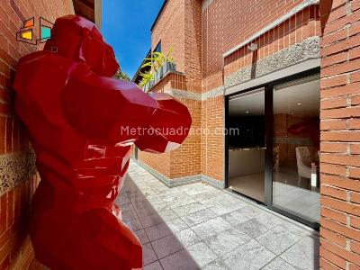 Casa de 5 alcobas en arriendo en Loma Benedictinos, Envigado, 390 m² · foto 5 de 20