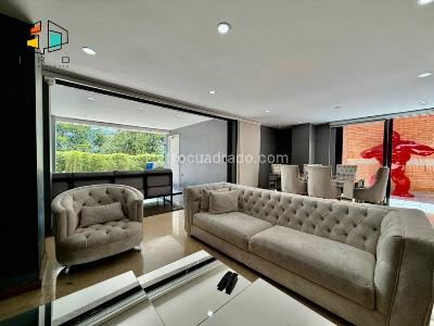 Casa de 5 alcobas en arriendo en Loma Benedictinos, Envigado, 390 m² · foto 9 de 20