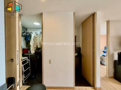 Apartamento de 1 alcoba en arriendo en Loma De Los Gonzalez, Medellín, 55 m² · foto 12 de 20