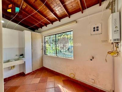 Casa de 4 alcobas en arriendo en Altos Del Poblado, Medellín · foto 18 de 20