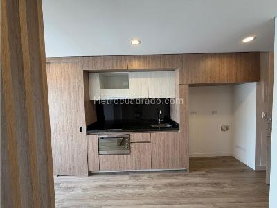 Apartaestudio en venta en La Castellana, Bogotá, 22 m² · foto 3 de 10