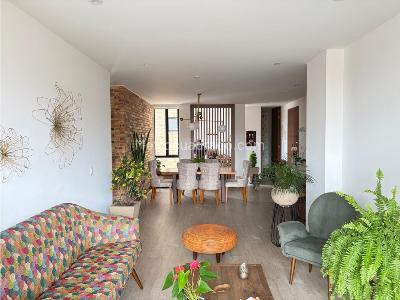 Apartamento de 2 alcobas en venta en San Patricio, Bogotá, 105 m² · foto 2 de 19