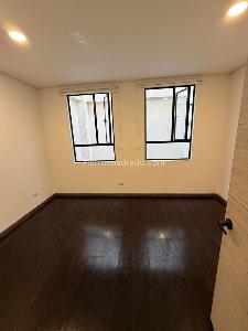 Apartamento de 3 alcobas en venta en Santa Rosita, Bogotá, 62 m² · foto 4 de 14